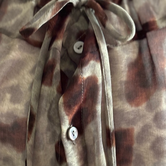 Olivaceous Olive Green/Brown Sheer Crop Top Size L - Picture 5 of 12